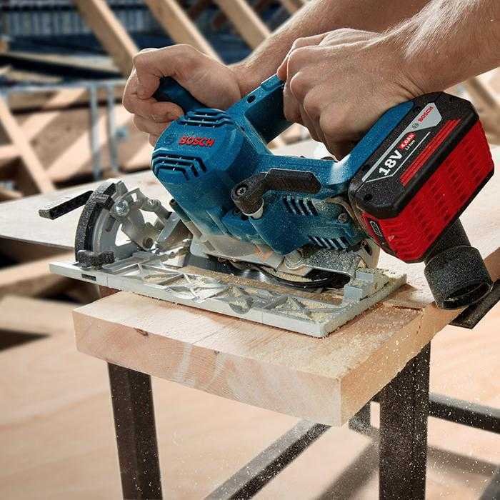 BOSCH GKS 185-LI BRUSHLESS CIRCULAR SAW 18VOLT 165MM (UNIT ONLY) - Image 6